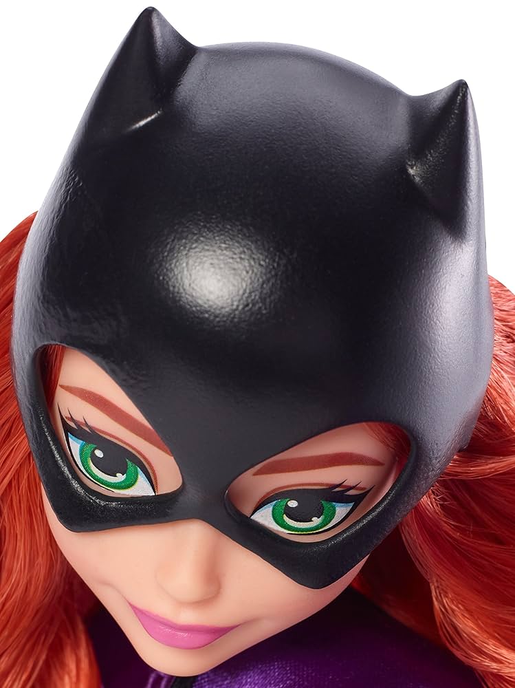 Amazon.com: DC Super Hero Girls Comic Classics Batgirl 12
